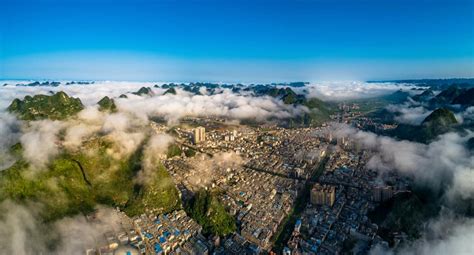 实拍广西南宁马山县，一座建在大石山区的小县城，如今看看怎么样了_腾讯视频