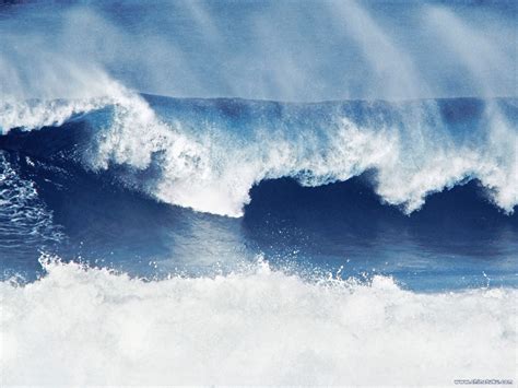 简约场景大海中的海浪高清摄影大图-千库网