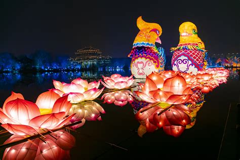 第36届新春灯会举行启动仪式，西安城墙盛唐天团IP全球首发|界面新闻