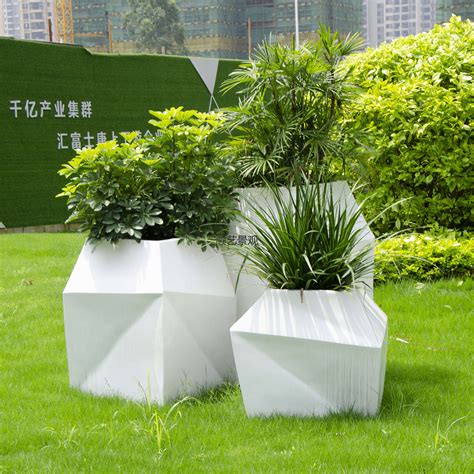 玻璃钢创意花盆制作-玻璃钢花盆-深圳市龙翔玻璃钢工艺有限公司