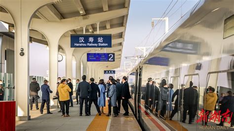 25分钟从常德到益阳——渝厦高铁常益段试乘初体验 - 新湖南客户端 - 新湖南
