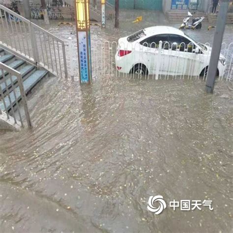 甘肃兰州遭遇强对流 积水明显车堵如长龙-图片-中国天气网
