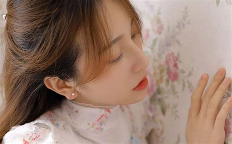 抬头低头非主流头像