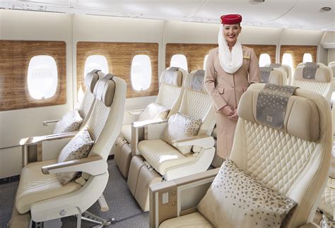 阿联酋航空推出波音777客机全新商务舱布局 更宽敞舒适_民航_资讯_航空圈