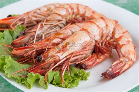 虾和7种食物不能一起吃 和什么食物相克_知秀网
