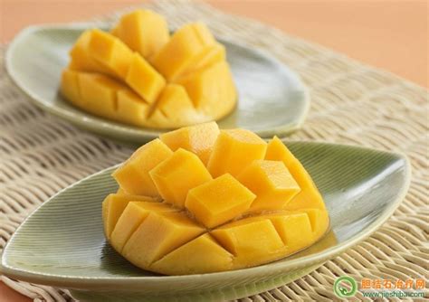 芒果怎么吃,吃芒果,吃芒果卡通_大山谷图库