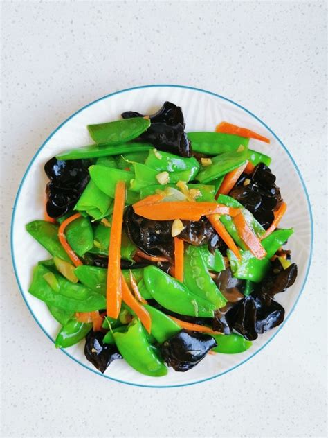 【紫山药清炒荷兰豆的做法步骤图，怎么做好吃】Tina莫岚_下厨房