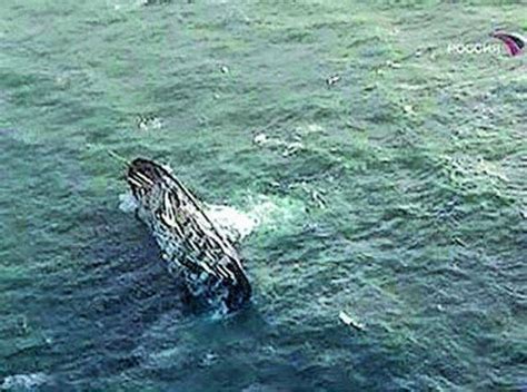2009年俄罗斯军方击沉中国货船 7名中国船员失踪_手机凤凰网