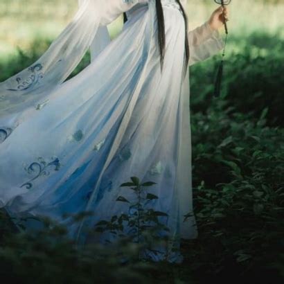 女生部位头像古风真人版