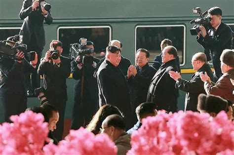 金正恩坐火车前往越南 他的专列长啥样儿？|金正恩|朝鲜|专列_新浪新闻