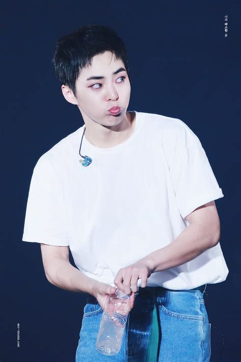 金珉锡(XIUMIN)图片