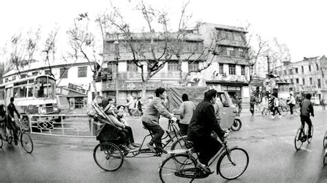 江西老照片：看下80年代九江的城市美景、发展状况，经典不经典？|喷水池|九江|年代_新浪新闻