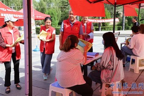 山丹县举办民营企业招聘月活动为用人单位和求职者搭建桥梁