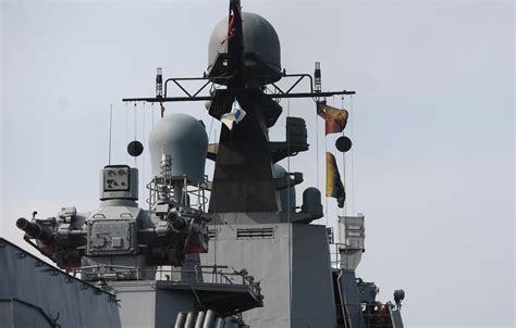 俄罗斯海军11661K型“猎豹“级警戒护卫舰“达吉斯坦”号上的3M89“弯|达吉斯坦|俄罗斯海军|猎豹_新浪新闻