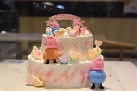 小猪佩奇蛋糕图片