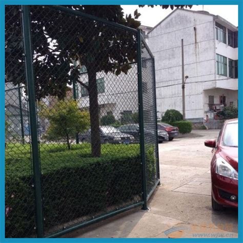 绿化带护栏网安装 道路菱形网隔离栅 惠州铁丝网护栏埋地柱_护栏/围栏/栏杆_第一枪