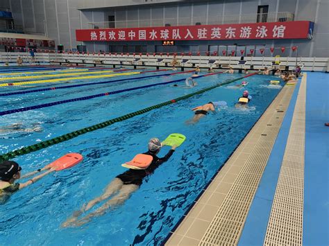 北京奥佳游泳培训俱乐部官网-成人少儿一对一游泳培训私教课-儿童亲子游泳班-游泳教练-英东游泳馆