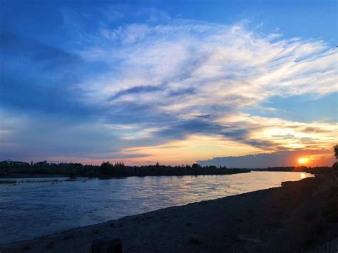 新疆伊犁河|Photography|Landscape|Talon丶_Original作品-站酷ZCOOL