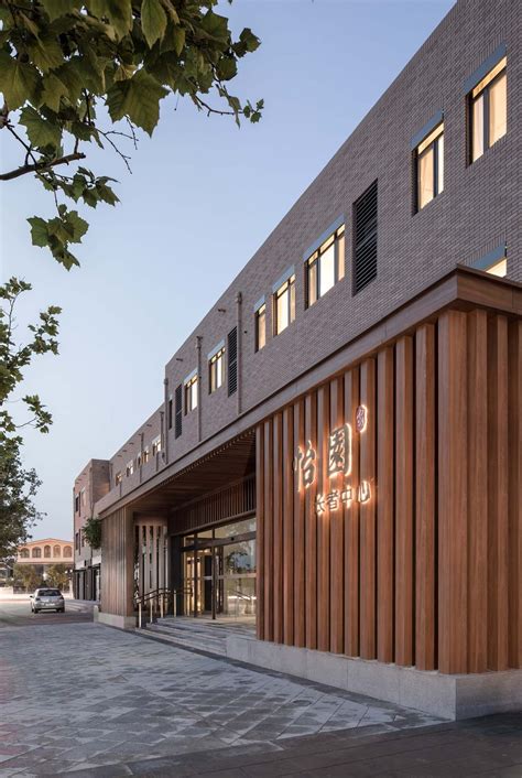 Gallery of Yiyuan Service Centre for the Elderly / Beijing Tianhua ...
