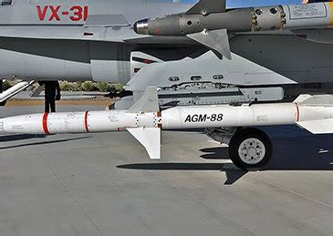 美国批准售台F-16机载导弹，我国防部回应_凤凰网