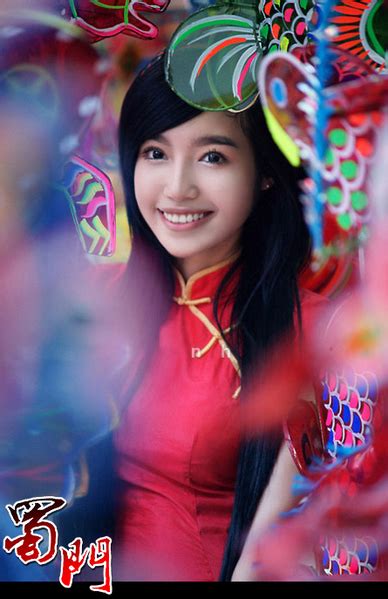 越南传统美女_素材中国sccnn.com
