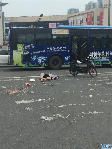 广东佛山发生特大交通事故 5人死亡尸体凌乱一地 - 青岛新闻网