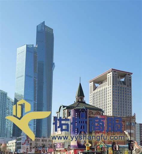 上海陆家嘴金融中心写字楼里的保安到底能拿多少工资？_高楼_工作_大部分
