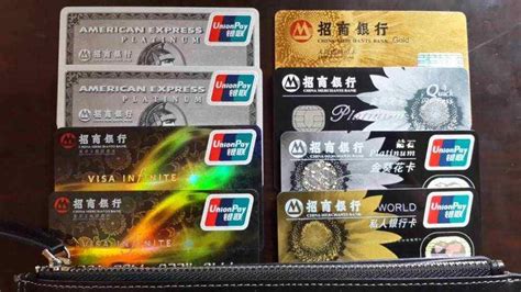 世界最顶级信用卡排行TOP10，第一名竟然是它！ 信用卡一般分为普通卡、银卡、金卡、白金卡和最高的无限卡。世界各国发行的无限卡几乎都是黑色的 ...