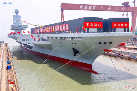 中国航母“三胎”来了，“福建舰”下水_凤凰网视频_凤凰网