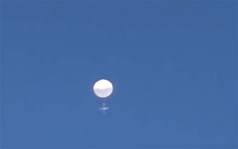 日本仙台上空出现白色不明球体 - 媒体报道 UFO研究