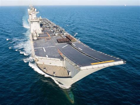 又一海军强国出现了？9个月造出一艘航母，美国疑惑谁给的技术
