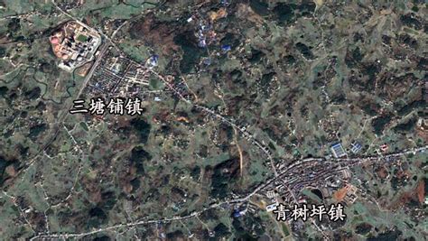 湖南双峰县一个大镇，拥有火车站和高速路互通，是全国重点镇