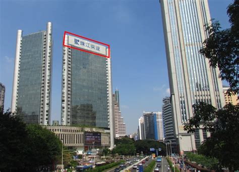 广州世界贸易中心大厦霓虹灯 - 户外广告媒体 - 中广融媒广告资源网