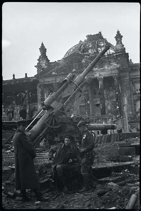 德军绝对劣势下坚守4天：1945年4月30日苏军把红旗插上国会大厦_萨沙讲史堂_新浪博客