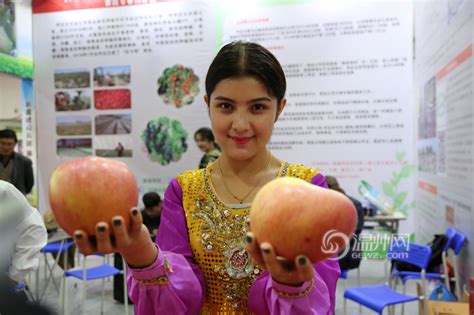 第七届温州农博会开幕 新疆拜城农产品吸引市民抢购-新闻中心-温州网
