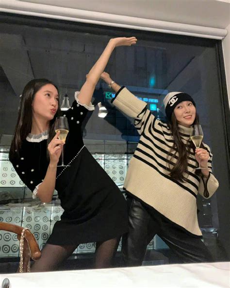 郑氏姐妹图片