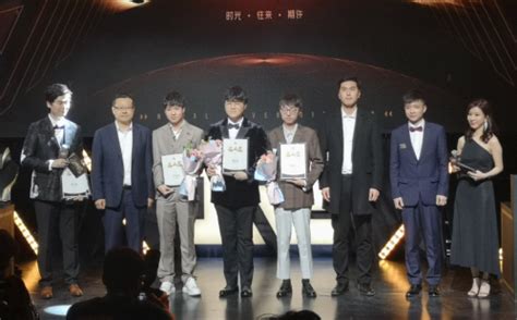 RNG七周年五名选手入名人堂 UZI不在榜单上_蚕豆网电竞游戏