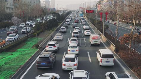 西安交通拥堵排名降至第13 高峰拥堵指数仅为4.95|排名|西安|拥堵指数_新浪新闻