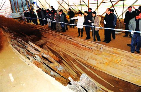 中国南海发现两处明代沉船 文物料逾十万件_凤凰网视频_凤凰网