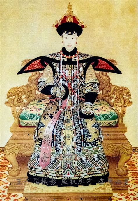 康熙的第一个皇后是谁 - 业百科