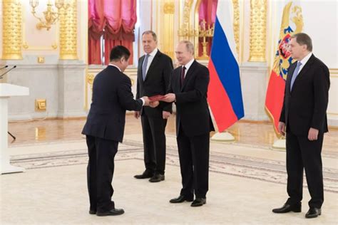 为友谊干杯 —— 中俄两位大使的友情岁月__凤凰网