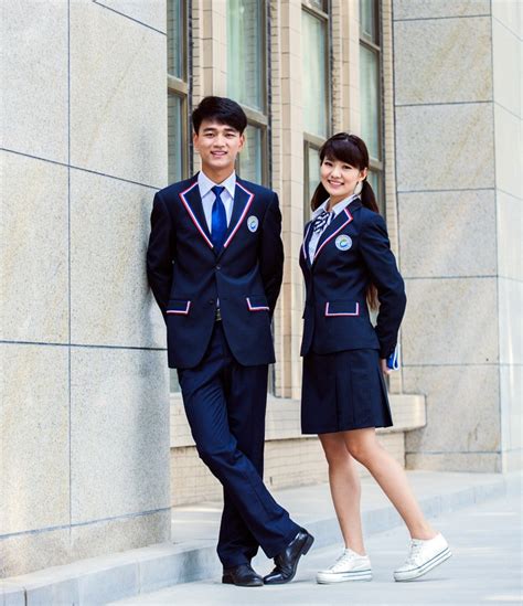 韩版藏蓝色中学生校服款式组图_中国制服设计网