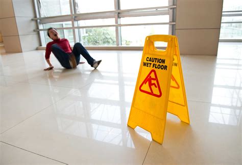 Slippery Floor Lawyer in Port Charlotte | No Win, No Fee. Available 24/7