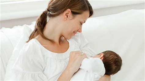 母乳喂养5大难题 吸奶器来解决_孕妇用品导购_产品库_太平洋亲子网