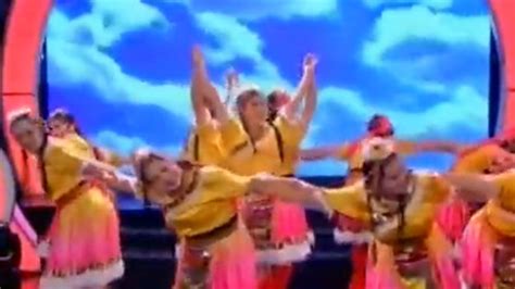 《震撼一条龙》青春舞曲第二季震撼来袭 扬州江都快乐舞蹈队率先晋级周赛