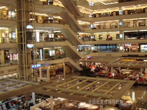 常熟·中国鞋业中心是国内最大的鞋业批发市场集散地_微商货源网