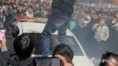 男子在深圳机场用钱砸保安 警方通报：行政拘留5日_民航_资讯_航空圈
