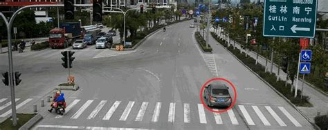 信号配时更灵活，青岛一些路口多了非机动车“专用红绿灯” - 青岛新闻网