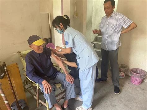 德清县60岁、80岁、90岁老年人疫苗接种再提速