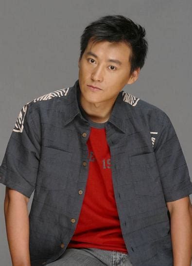 演员刘小锋近照曝光 曾是古装美男的他被指发福脸肿了 - 明星 - 冰棍儿网